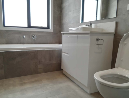 custom built bathroom 3